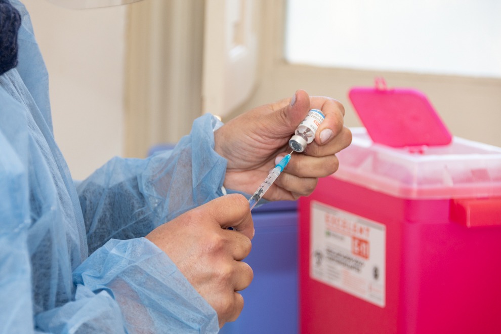El hospital Ferreyra reanuda la vacunación contra el coronavirus