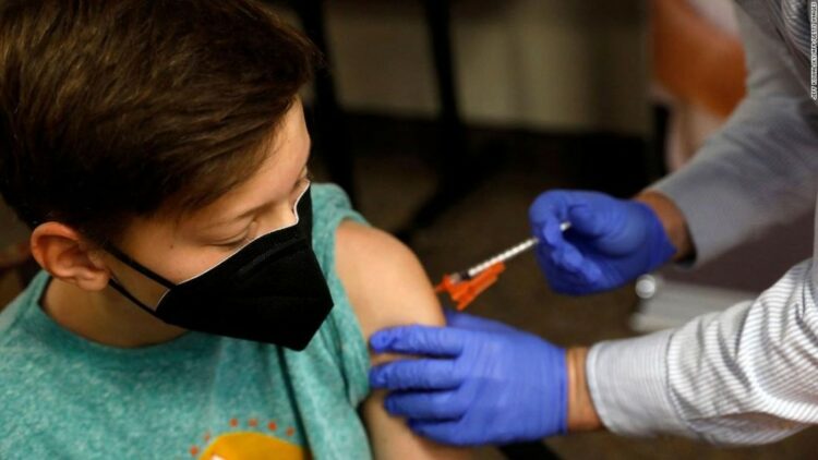 La "Fase aguda" de la pandemia podría acabar a fin de año si se vacuna al 70% del mundo