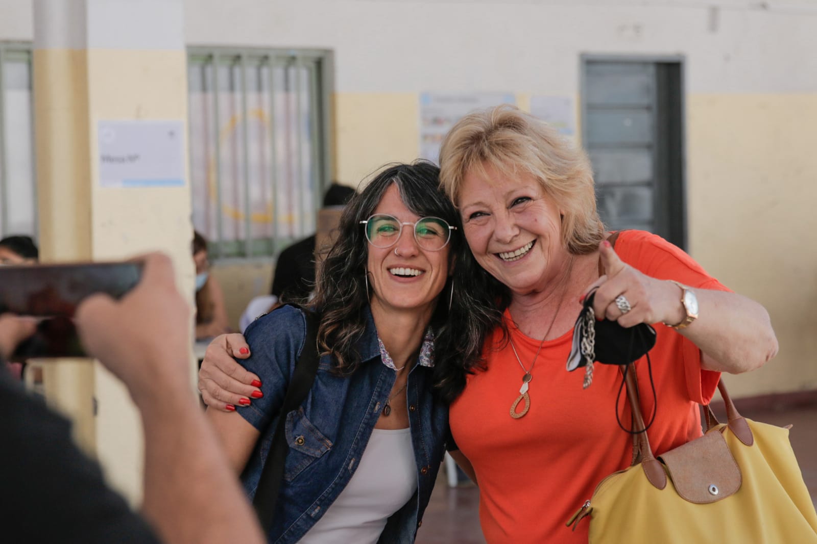 Con casi 75.000 votos, Encuentro Vecinal se afianzó como cuarta fuerza Con casi 75.000 votos, Encuentro Vecinal se afianzó como cuarta fuerza