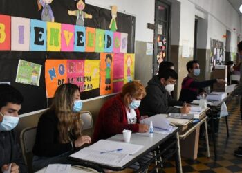 El Ministerio de Educación garantizará la actividad escolar el próximo lunes