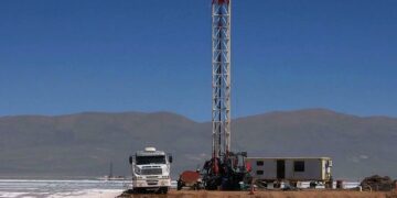 YPF teje alianzas con la china CATL por las baterías de litio