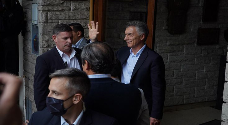 Macri se presentó en Dolores, aportó un escrito y pidió ser sobreseído