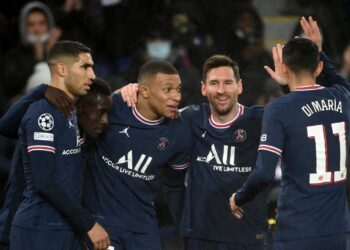 Doblete de Messi en la victoria de PSG contra Brujas