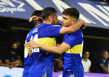 Boca goleó ocho a uno a Central Córdoba y se despidió con una fiesta en la Bombonera