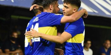 Boca goleó ocho a uno a Central Córdoba y se despidió con una fiesta en la Bombonera