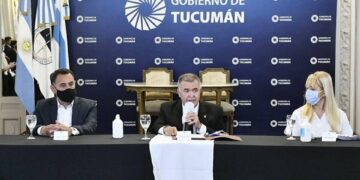 Tucumán se convirtió en la primera provincia en aplicar el pase sanitario
