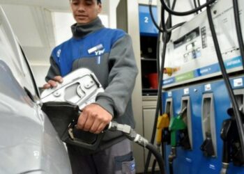 Alerta el abastecimiento de combustible en las estaciones de servicio tras una crisis sistémica
