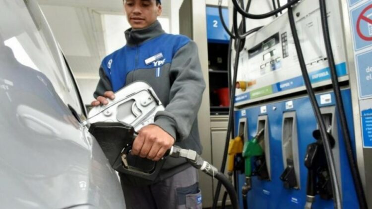 Alerta el abastecimiento de combustible en las estaciones de servicio tras una crisis sistémica