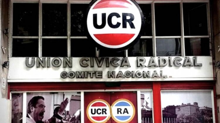Tras la ruptura en Diputados, el radicalismo va por la elección de un nuevo presidente