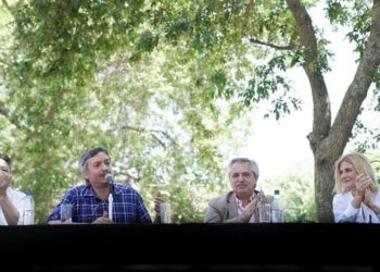 Alberto Fernández: «Me apuran con el Fondo y no me aprueban el Presupuesto»