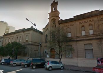 Suspenden las clases en tres colegios de barrio General Paz tras posible brote