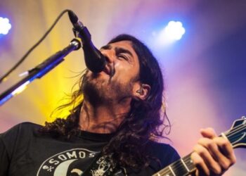 “Es hermoso saber que pasan los años y la gente sigue escuchando rock”