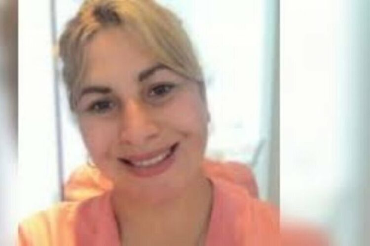 Buscaban a una mujer y su cuerpo apareció envuelto en una bolsa