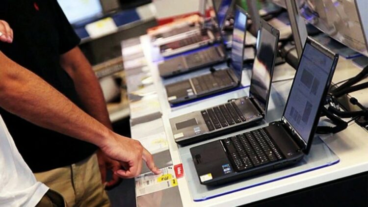 Financiarán notebooks y celulares en 12 y 18 cuotas sin interés