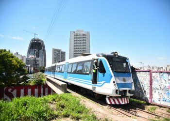 El Ferrourbano comienza a funcionar este lunes en Córdoba: cuáles son los horarios y estaciones