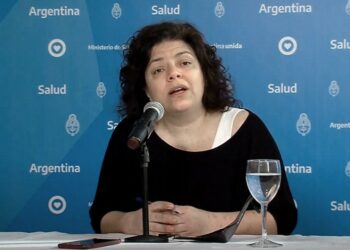 Vizzotti aseguró que es «inevitable» que la variante Ómicron se propague en la Argentina