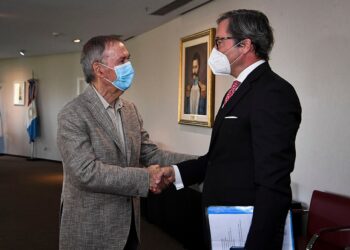 Schiaretti recibió al embajador de Alemania en Argentina