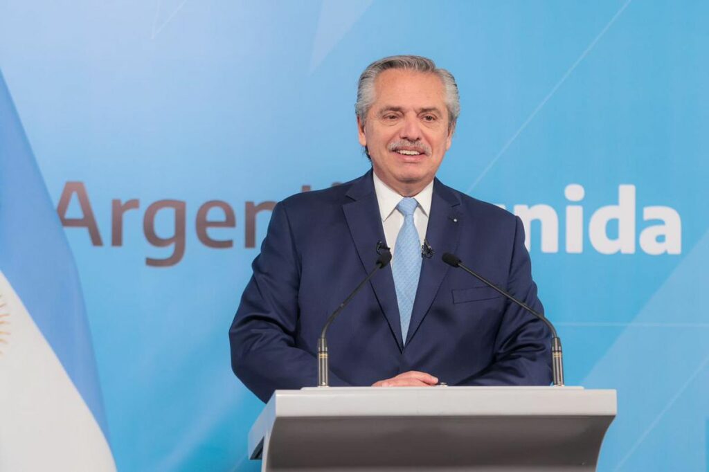 Fernández desestimó ajustes y aseguró que Argentina crecerá un 10%