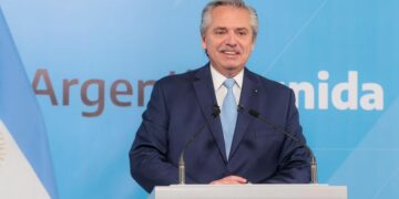 Fernández desestimó ajustes y aseguró que Argentina crecerá un 10%