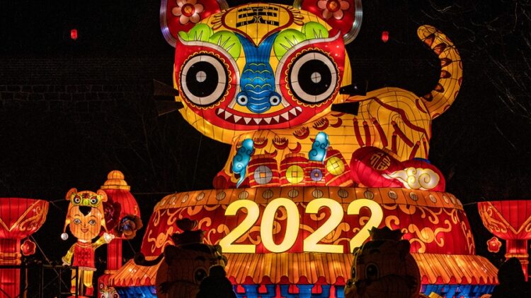 Ya comenzó 2022 en varios países del mundo con festejos restringidos