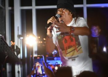 La ciudad recibe al turismo con múltiples propuestas