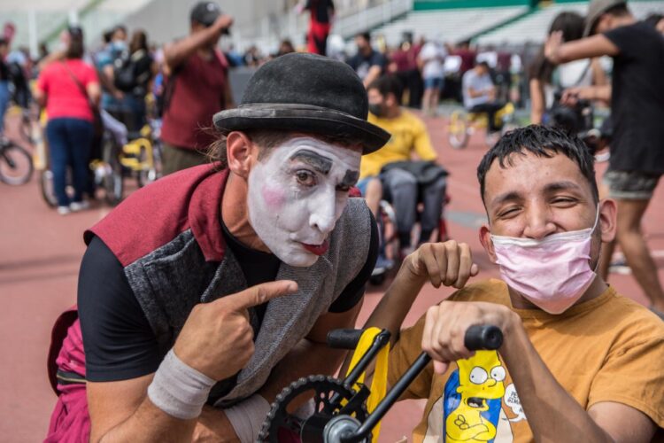 La Provincia acompañó la entrega de 1.000 bicis adaptadas