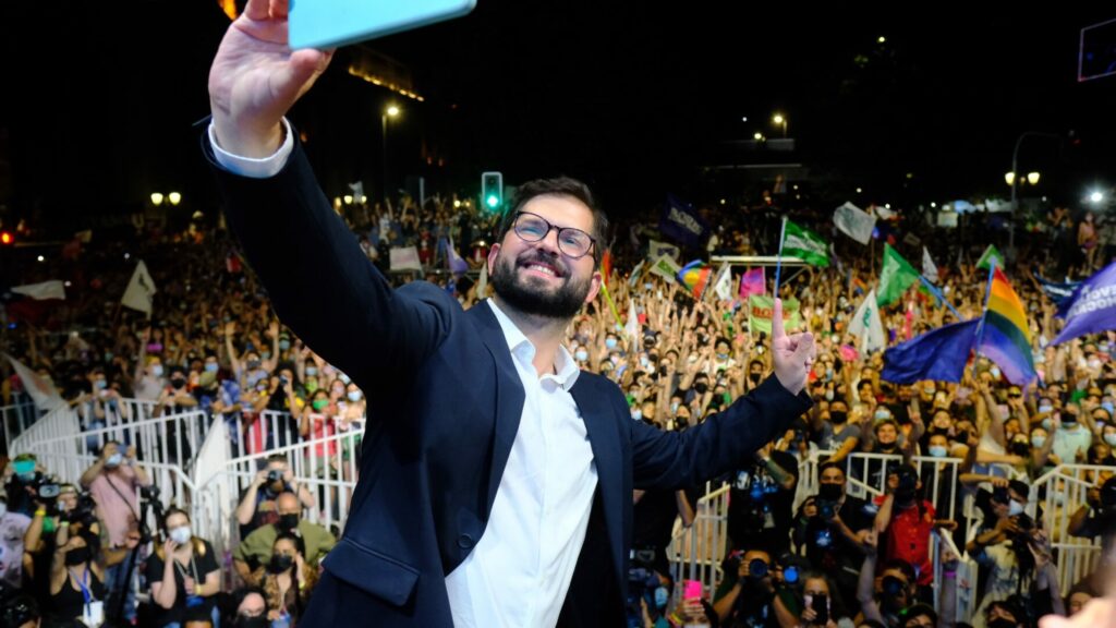 Boric marcó los principales puntos de su futuro gobierno
