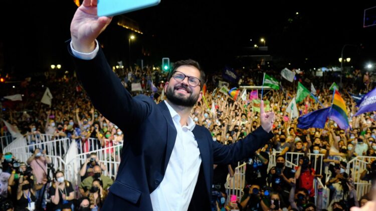 Boric marcó los principales puntos de su futuro gobierno