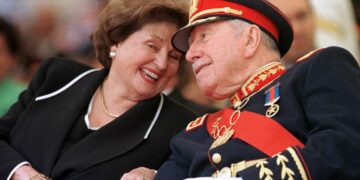 La muerte de Lucía Hiriart, viuda de Pinochet, marcó el cierre de campaña en Chile