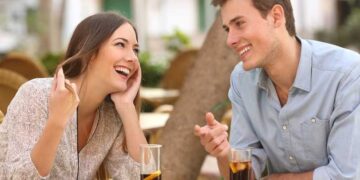 Tuvieron una cita y él le hizo una ‘devolución’ para que sea más seductora