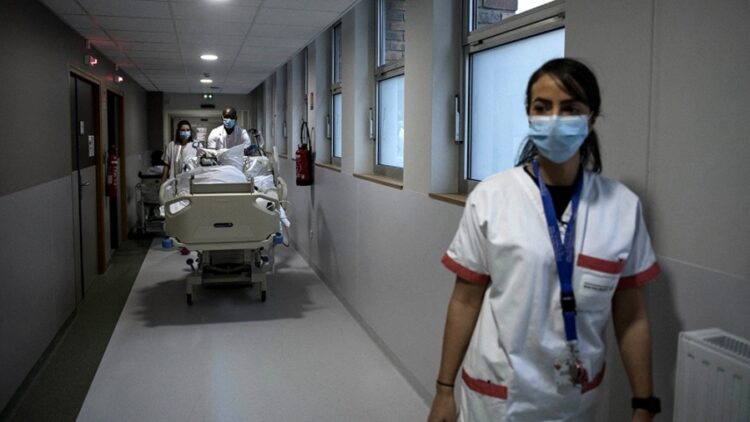 Pronunciado aumento de la curva de casos positivos de coronavirus en el fin de año