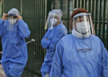 Se reportaron tres muertos y 1.294 nuevos contagios de coronavirus