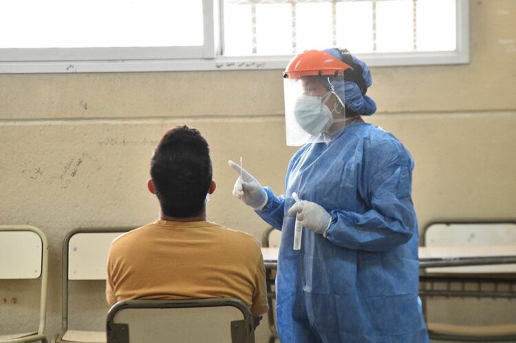 Covid-19 en Córdoba: viernes con 11.945 nuevos casos nuevos y 33 muertes
