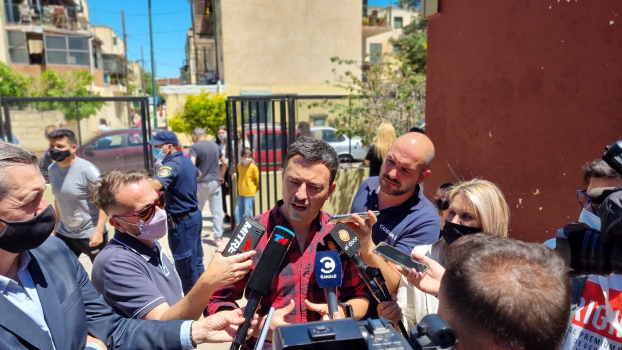 De Loredo se planta como la opción superadora de Negri