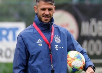 Fassi se comunicó con Demichelis