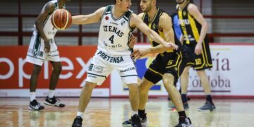 Gerbaudo no seguirá en Atenas
