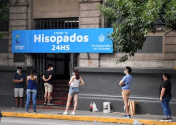 Aumentan los testeos y se disparan los positivos en la provincia