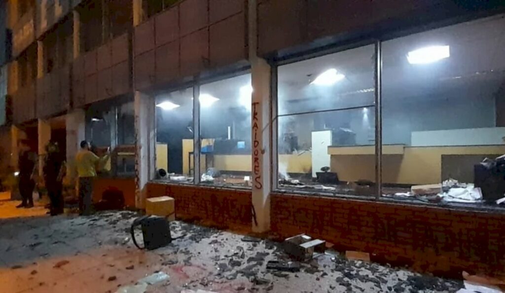 Atentaron contra la redacción del diario “El Chubut” en Trelew