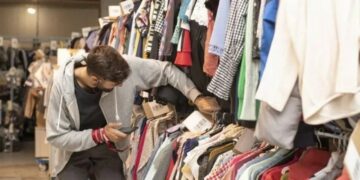 Los precios de la indumentaria subieron 63% en el último año