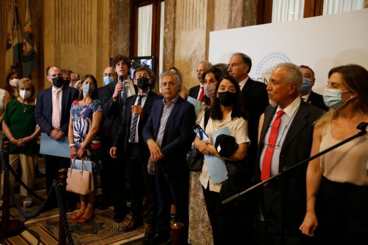 Senadores de JxC judicializaron la sesión de Bienes Personales