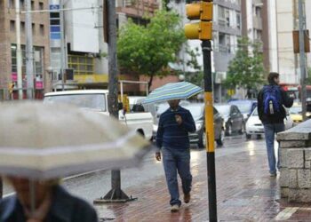 Renuevan alerta amarilla por tormentas para este domingo
