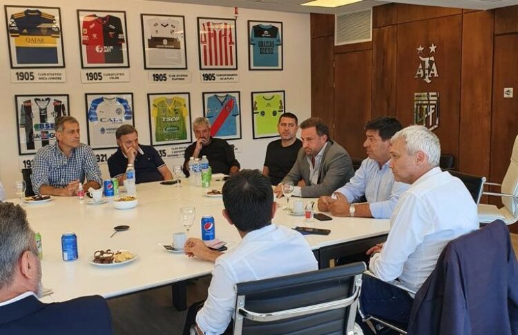 Se realizó la reunión clave por la Liga Profesional