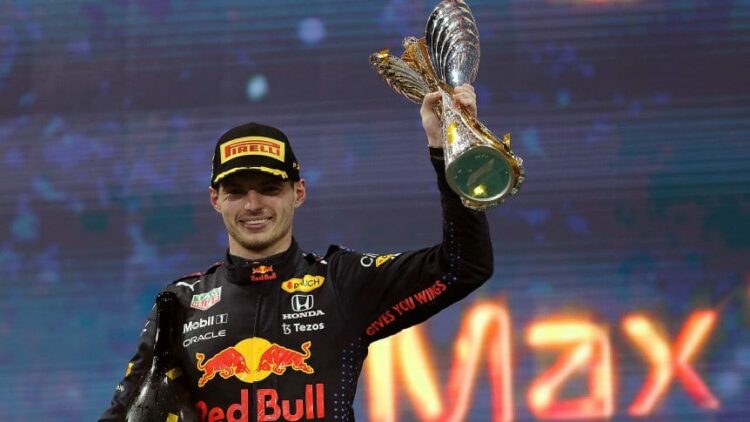 Verstappen se consagró campeón en un final apasionante