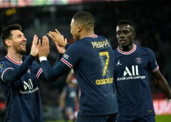 PSG, con Messi y un doblete de Mbappé, venció a Mónaco