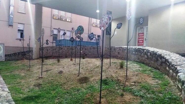 Fue restituido el Jardín de la Memoria en el Rawson