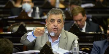 Negri reclamó un nuevo Presupuesto serio y sustentable