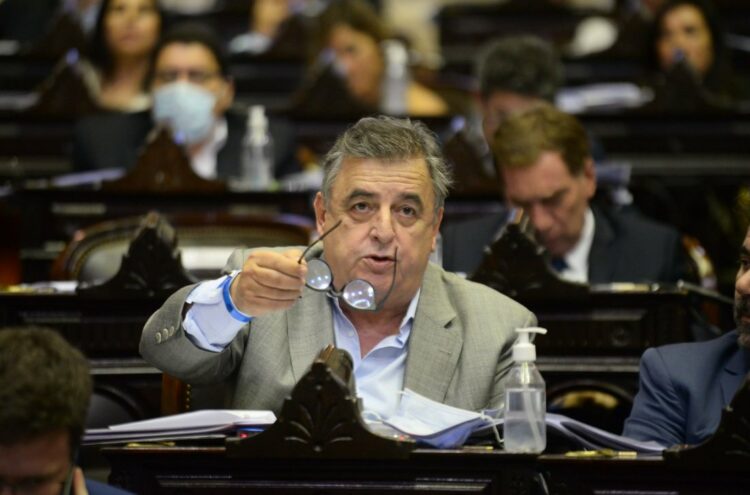 Negri reclamó un nuevo Presupuesto serio y sustentable