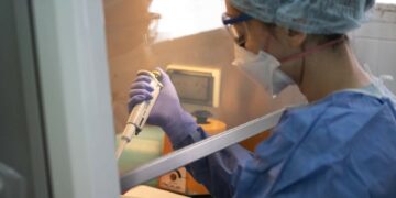 Confirman la alta probabilidad de un brote local de Ómicron