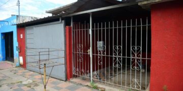 Detuvieron a la madre del niño abandonado en una vivienda