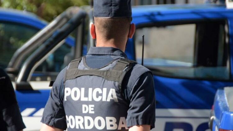 El chaleco reglamentario le salvó la vida a un cabo de la Policía de Córdoba